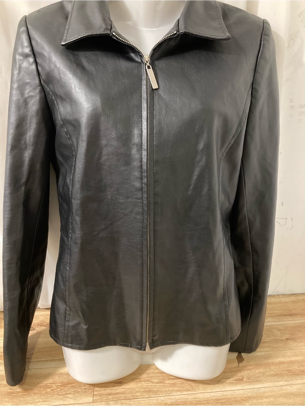 Vintage Black Faux Leather Zip Jacket Minimalist Y2K Women’s Jacket